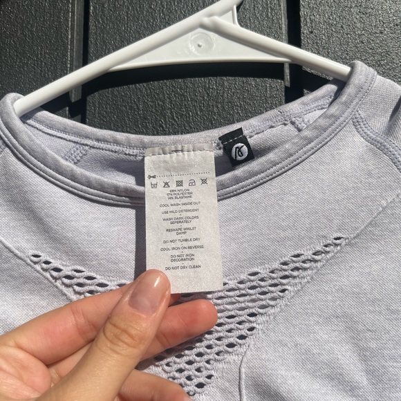 AYBL crop long sleeve lavender open back shirt size xs - Picture 4 of 5